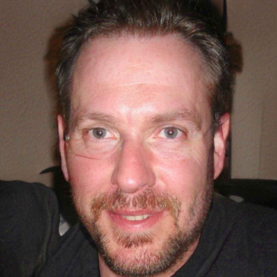 Стоян Костадинов — финансовый аналитик и куратор студенческих проектов